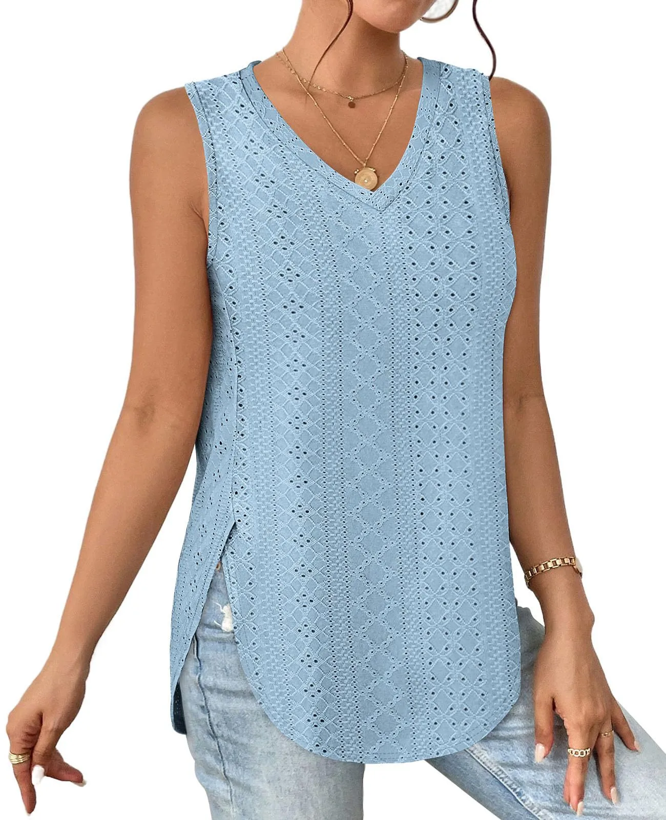 Casual V-neck Sleeveless Hollow T-shirt Women's Summer Spring New Hollow Lace Trim T-shirt Loose Design Commuter Style display picture 7