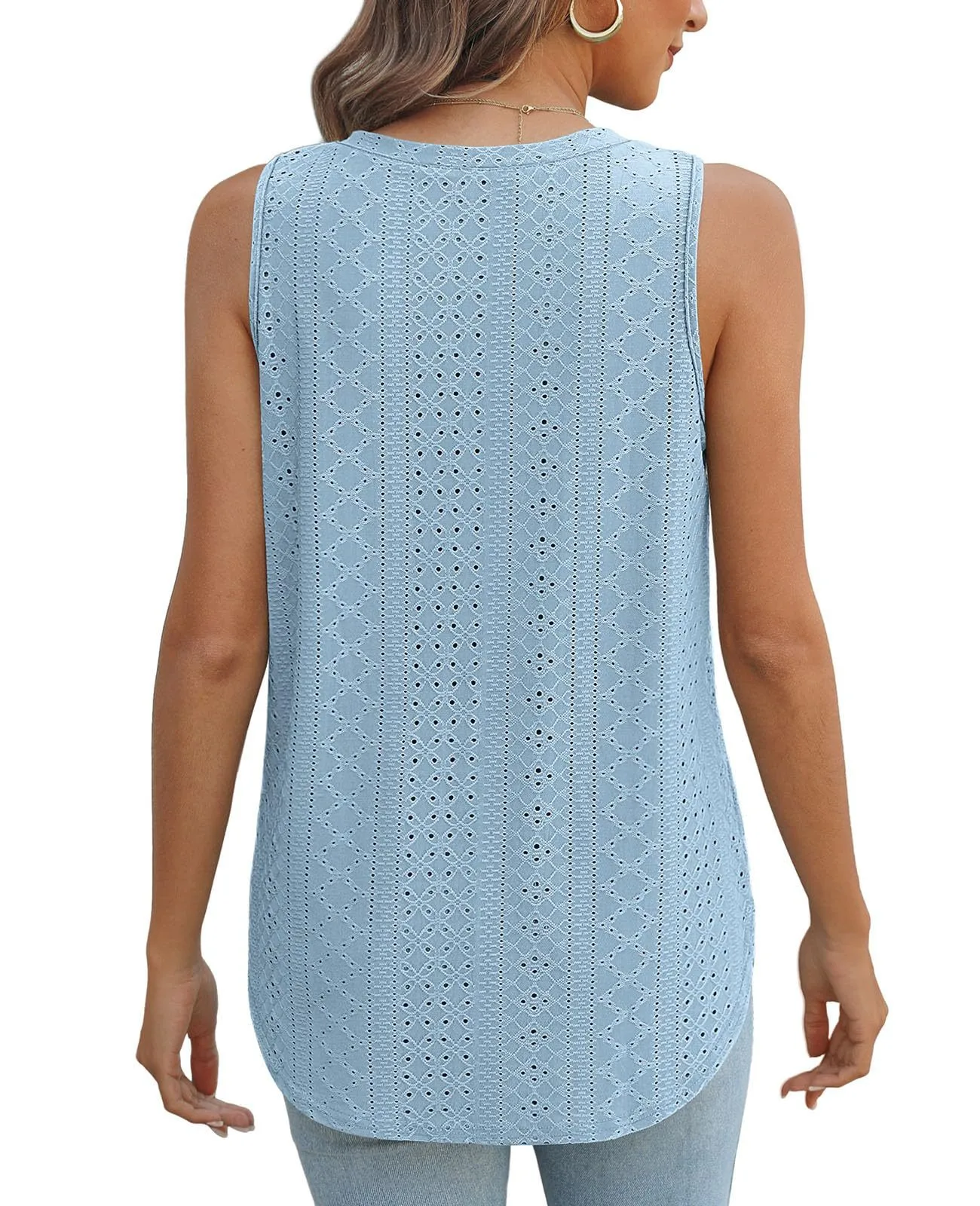 Casual V-neck Sleeveless Hollow T-shirt Women's Summer Spring New Hollow Lace Trim T-shirt Loose Design Commuter Style display picture 10
