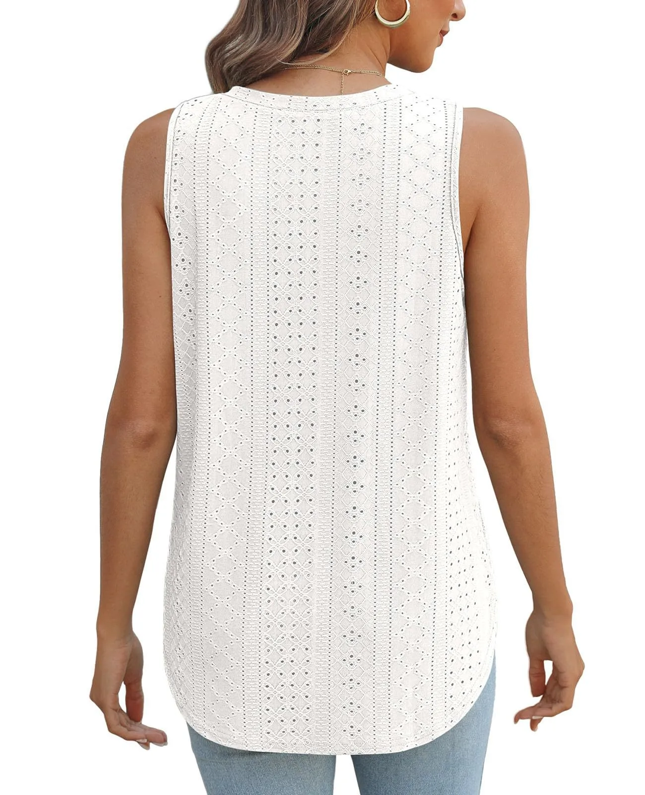Casual V-neck Sleeveless Hollow T-shirt Women's Summer Spring New Hollow Lace Trim T-shirt Loose Design Commuter Style display picture 14