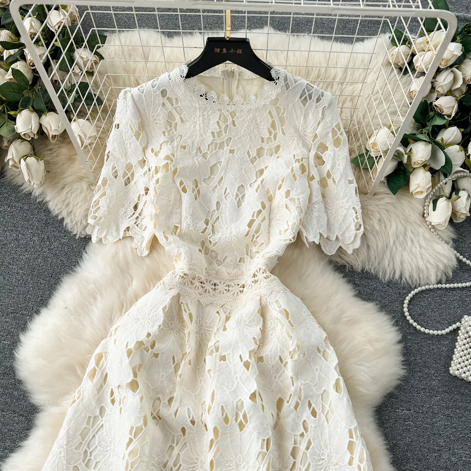 Spring Heavy Water Soluble Lace Mid-Length Dress Vacation Skirt Elegant High Waist A- Line Skirt Short Sleeve Floral Pattern Dress display picture 7