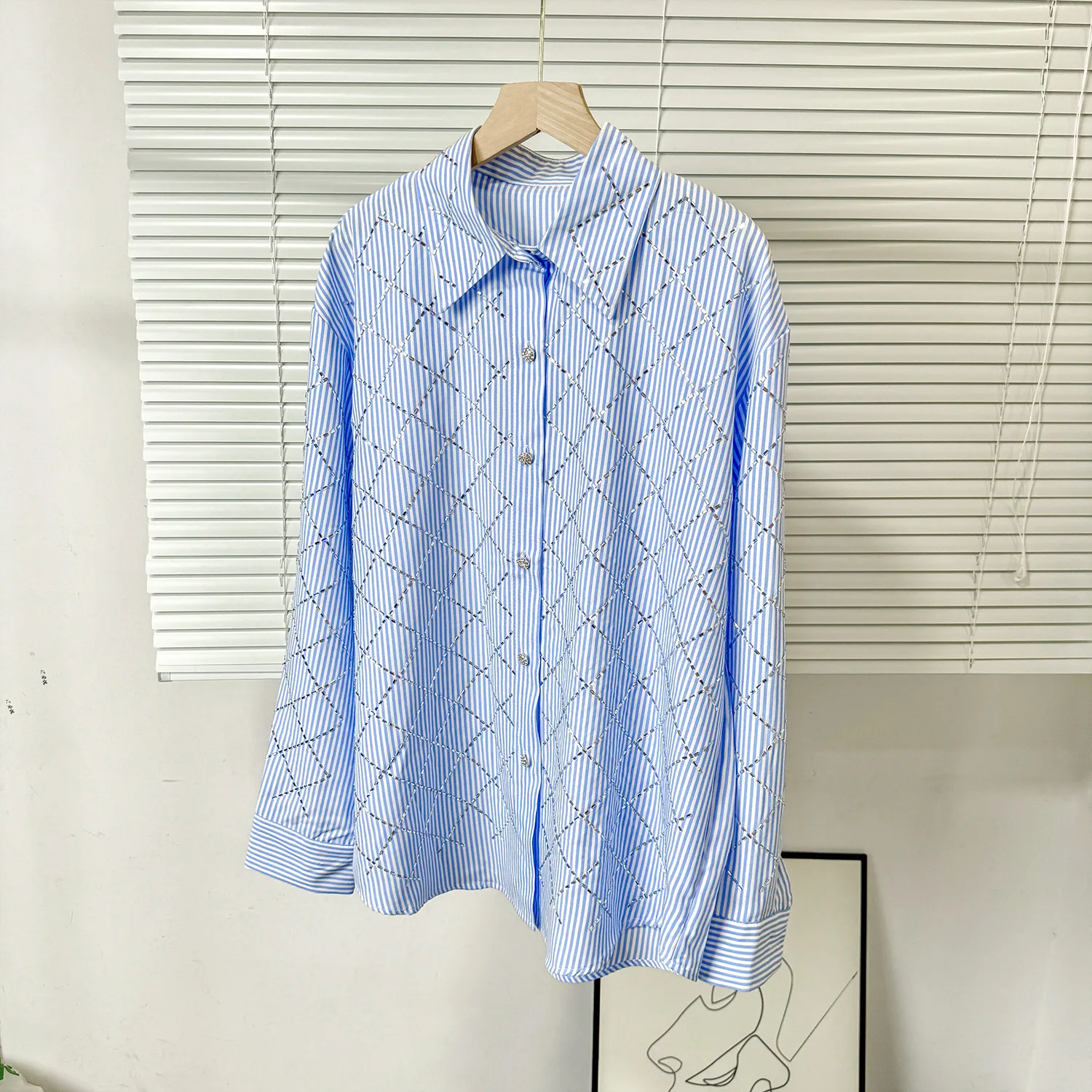 Elegant French Style Women Blouse  Summer Diamond Decoration Loose-Fitting Thin Long Sleeve Casual Blouse With Diamond Pattern display picture 2
