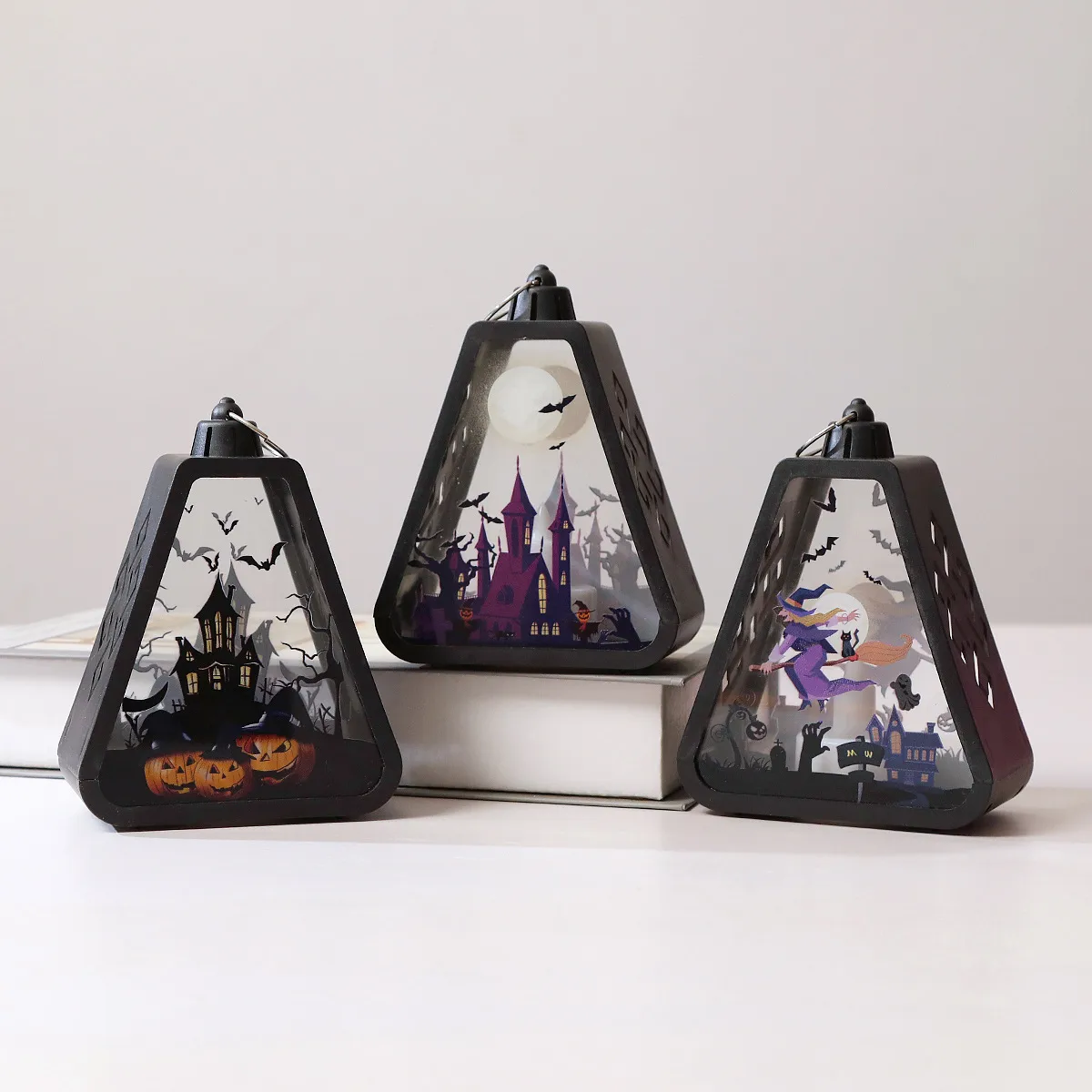 Halloween Decoration Handheld Pumpkin Lantern Hanging Decorations Clothing Layout Props  Luxury Style display picture 2