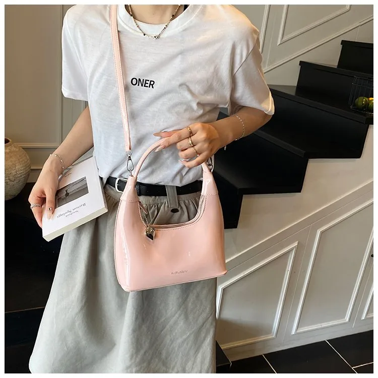 Casual Fashion Underarm Bag Single Shoulder Bag Dumpling Shape Pure Color Artificial Leather Street Style High Street For Women display picture 12