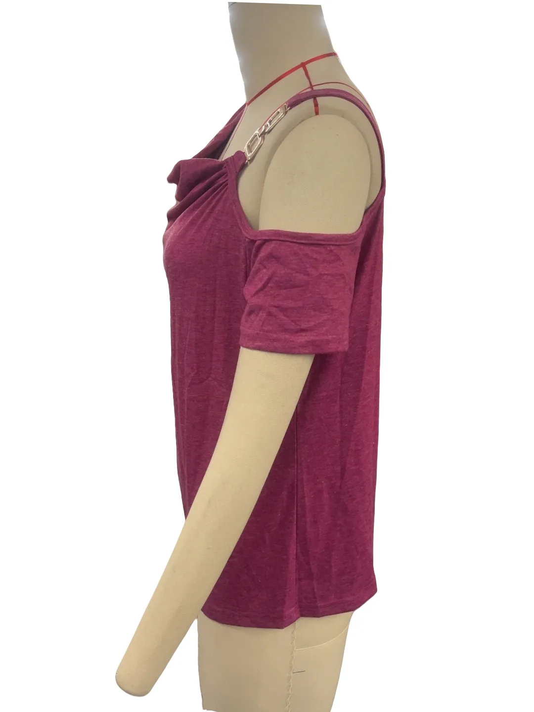 Elegant Metal Buckle Short-Sleeved T-shirt Asymmetric Shoulder Off-Shoulder Loose Design Slim Top Women's Cotton Lycra Blend display picture 3