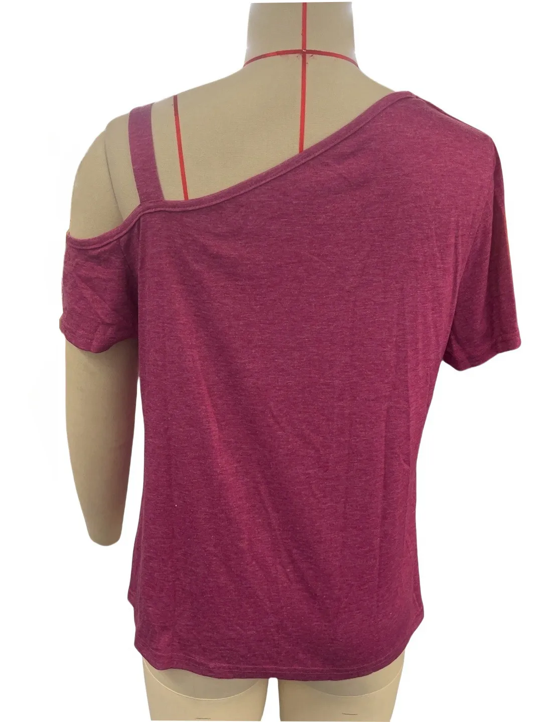 Elegant Metal Buckle Short-Sleeved T-shirt Asymmetric Shoulder Off-Shoulder Loose Design Slim Top Women's Cotton Lycra Blend display picture 4