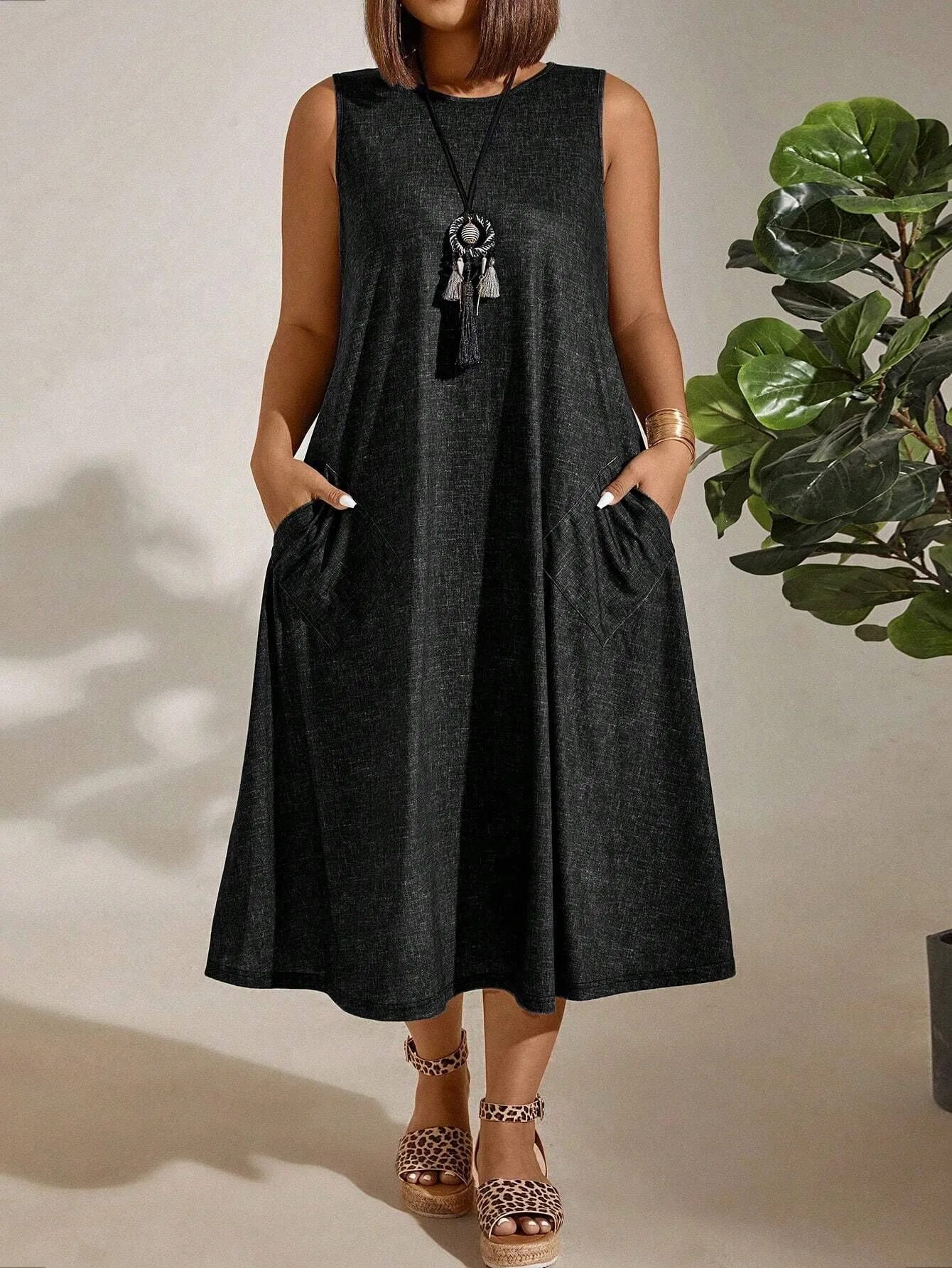 Elegant Commuter Style Plus Size Women's Dress Round Neck Pocket Sleeveless Solid Color Ankle-Length Polyester Umbrella Skirt display picture 7