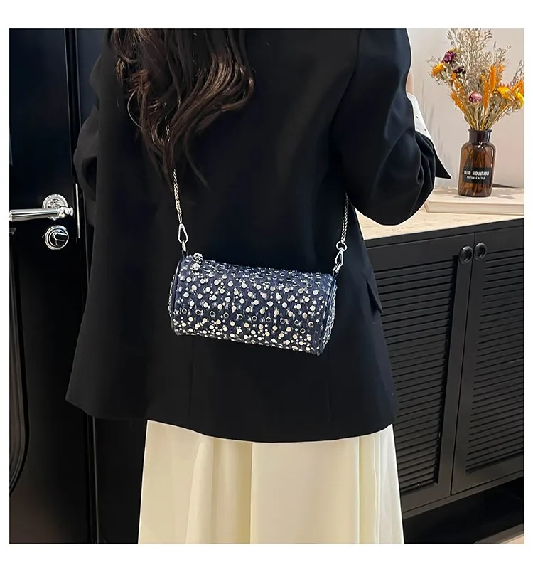 Casual Denim Color Block Shoulder Bag Women's Crossbody Handbag Fashion Studs Chain Strap Street Style Pure Color Handbag display picture 3