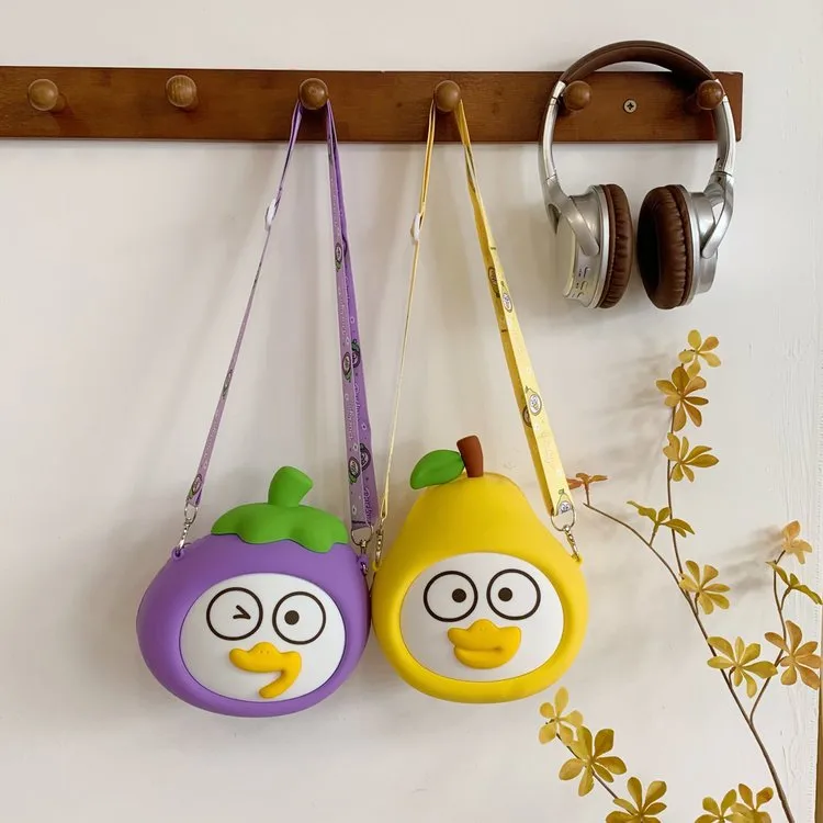 Children's Cartoon Fruit Crossbody Bag Silicone Shoulder Bag Zipper Closure Leisure Holiday Cute Style All Seasons Universal display picture 10