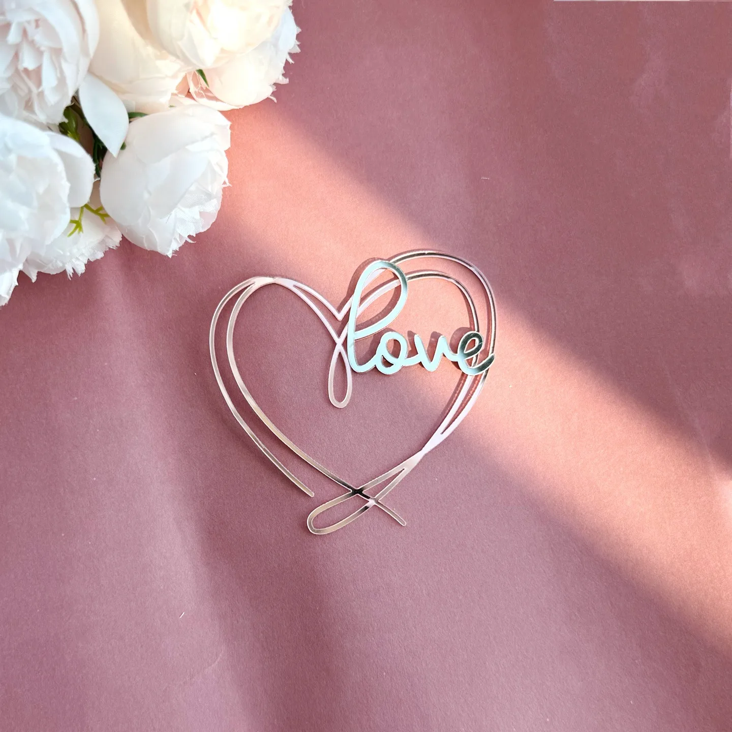 Valentine's Day Acrylic Cake Decoration Love Heart-Shaped Cake Decoration Ins Style Plastic Material Holiday Theme Happy Valentine's Day display picture 9