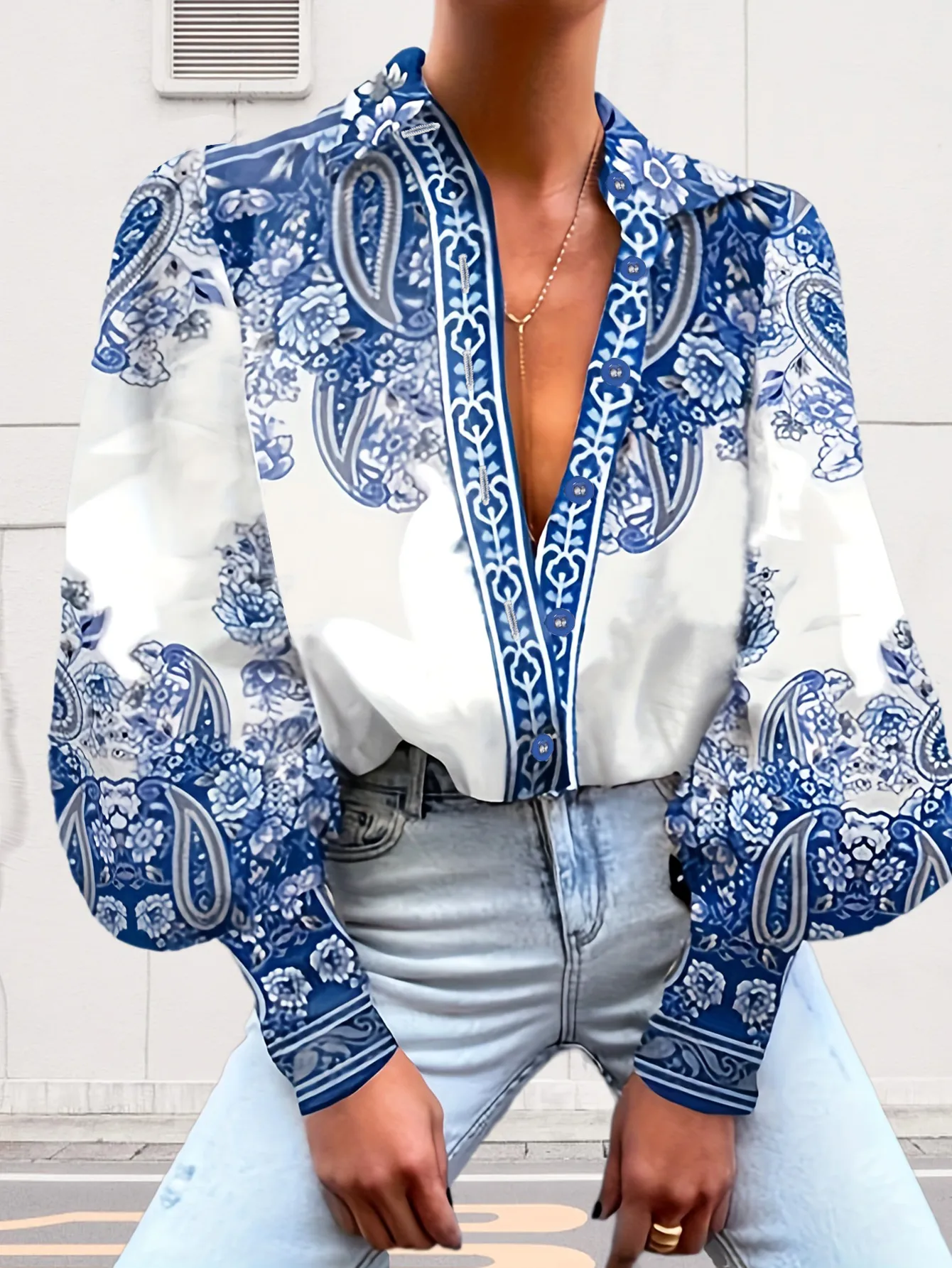 Casual Fashion Women's Long-Sleeved Blouse Collar Printed Top Versatile Spring And Autumn New  Style Polyester Fabric display picture 5