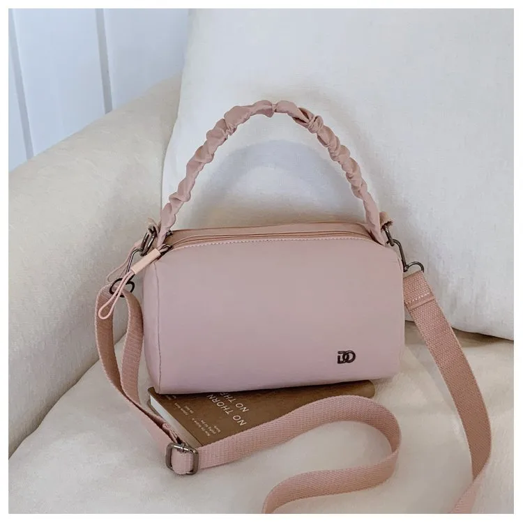 Women's Nylon Solid Color Streetwear Square Zipper Shoulder Bag display picture 11