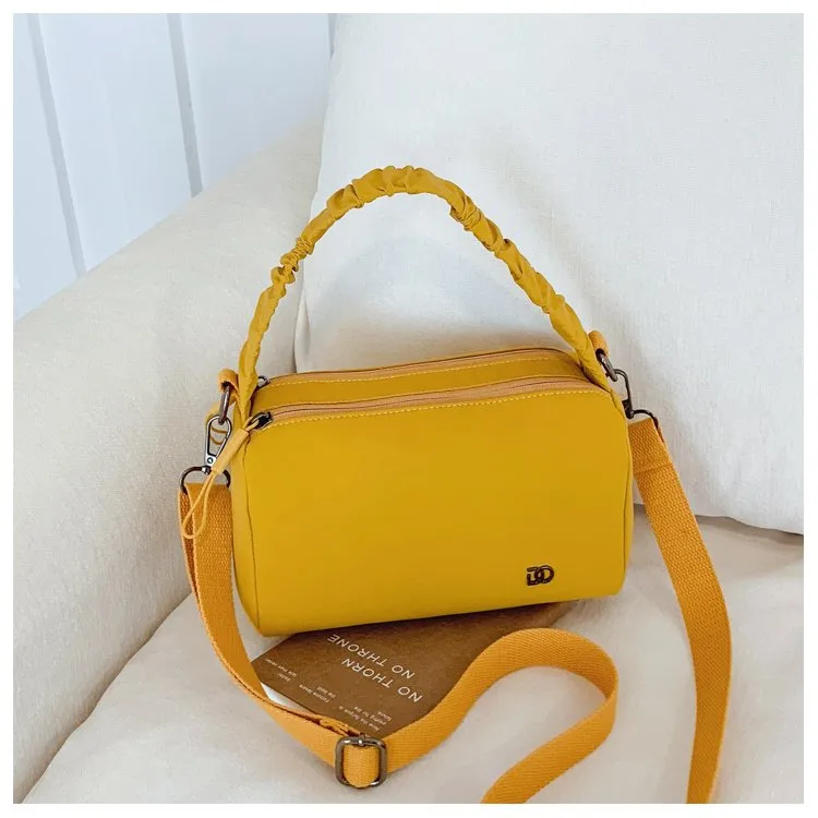 Women's Nylon Solid Color Streetwear Square Zipper Shoulder Bag display picture 10