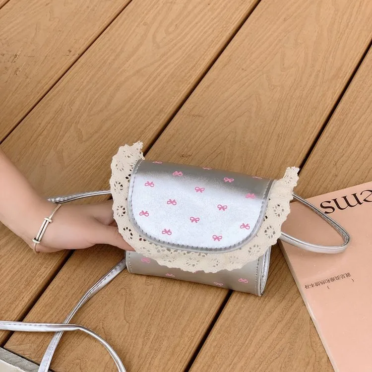 Kid'S Pu Leather Bow Knot Cute Square Flip Cover Shoulder Bag display picture 2