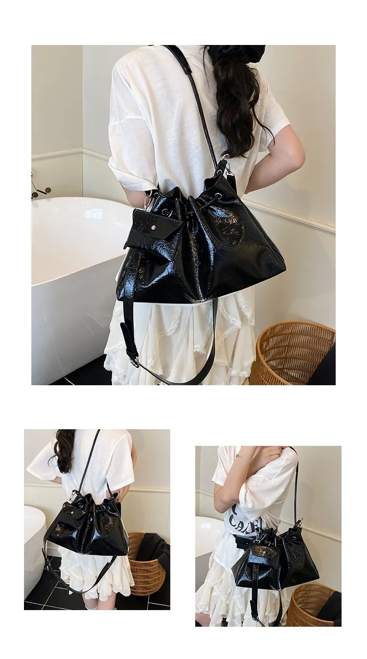 Women's Pu Leather Solid Color Streetwear Dumpling Shape String Shoulder Bag Tote Bag display picture 4