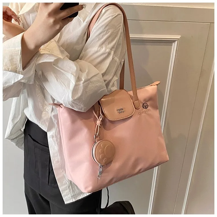 Women's Pu Leather Nylon Color Block Streetwear Square Zipper Shoulder Bag Tote Bag display picture 7