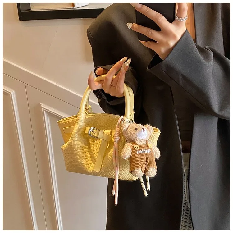 Ladies Casual Pure Color Square Artificial Leather Shoulder Bag With Pendant Street Style Cute Zipper Closure Handbag For All Seasons display picture 16
