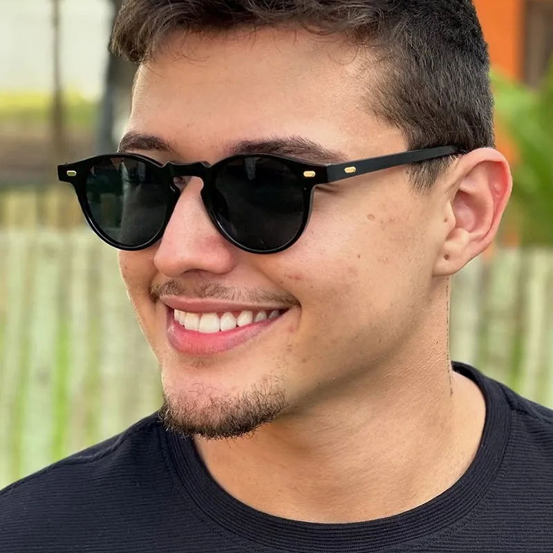 Men's Round Frame Sunglasses Simple Fashion Retro European American Style Fashion Sunscreen Travel Full Frame Black AC Material display picture 2