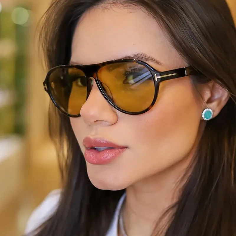 Fashion T-Type Frog Glasses Women's Sunglasses Street Style Back Buckle Sunglasses Travel Fashion Matching Sun Protection display picture 4