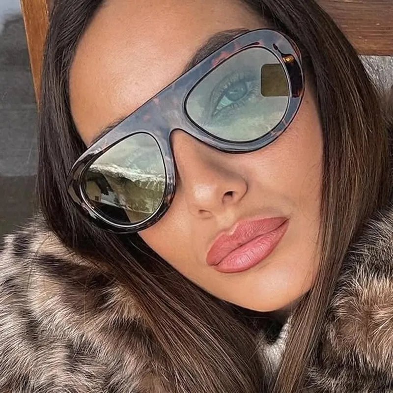 Stylish Round Frame Frog Glasses Sunglasses Personality Small Frame Classic Style Travel And Streetwear Sun Protection display picture 2