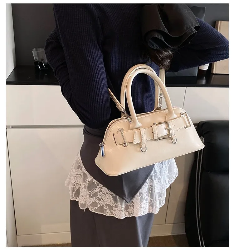 Women's Pu Leather Solid Color Streetwear Square Zipper Shoulder Bag display picture 1