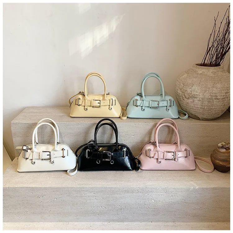 Women's Pu Leather Solid Color Streetwear Square Zipper Shoulder Bag display picture 5