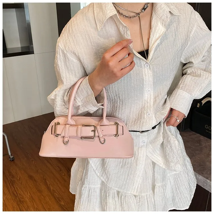Women's Pu Leather Solid Color Streetwear Square Zipper Shoulder Bag display picture 20