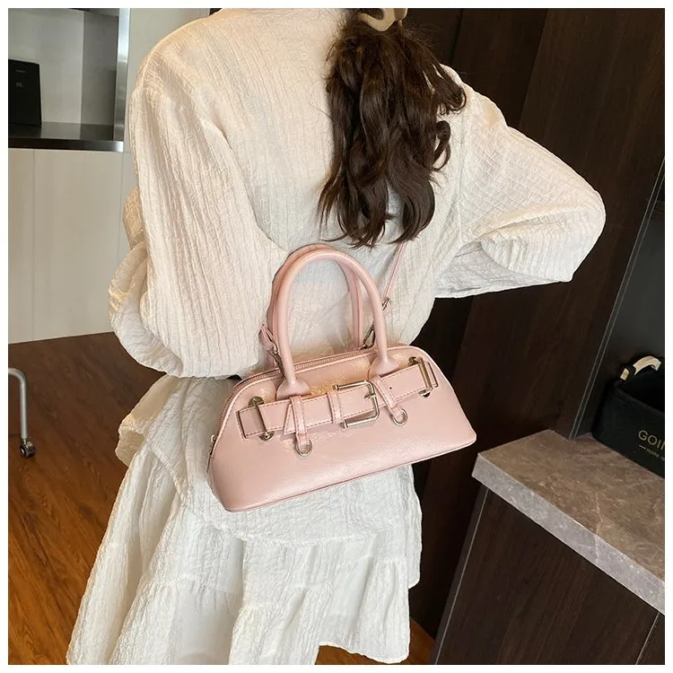 Women's Pu Leather Solid Color Streetwear Square Zipper Shoulder Bag display picture 16
