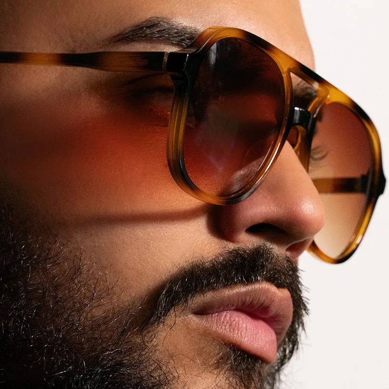 New Retro Driving Sunglasses Unisex  Style Ins Popular Double Bridge Frog Shape Sunglasses display picture 1