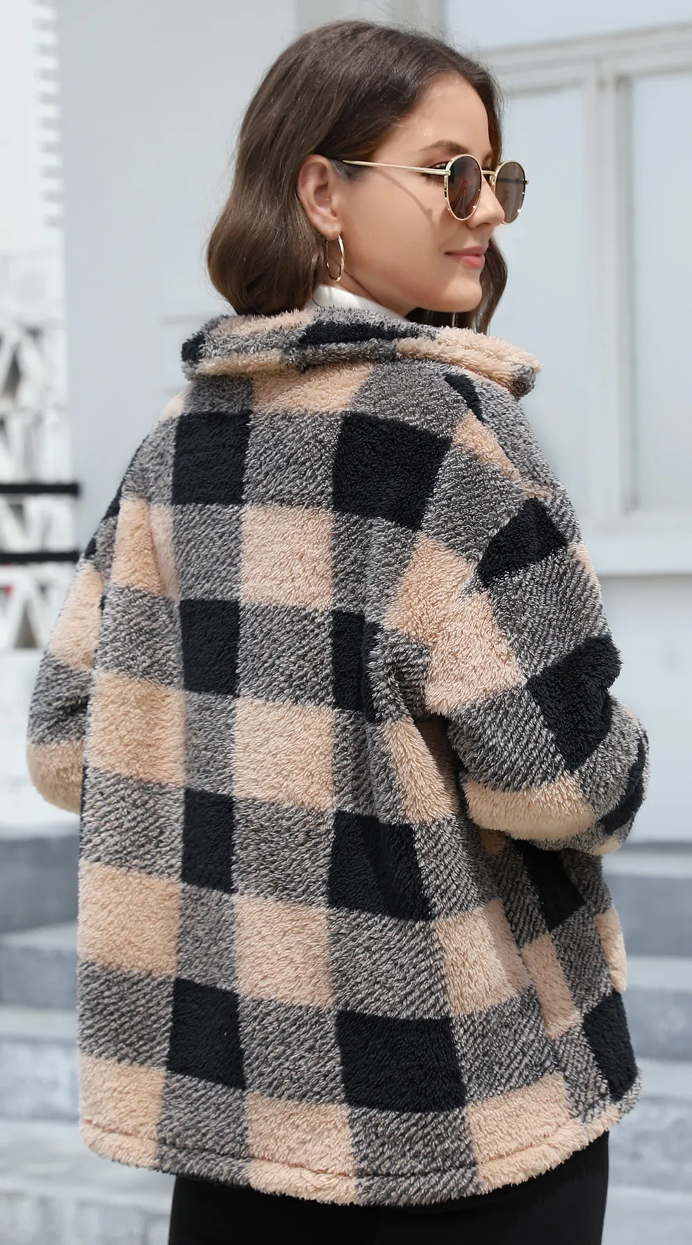 Style Women Plaid Plush Coat Patch Pocket Versatile Long Sleeve Winter Fashion Casual Jacket display picture 6