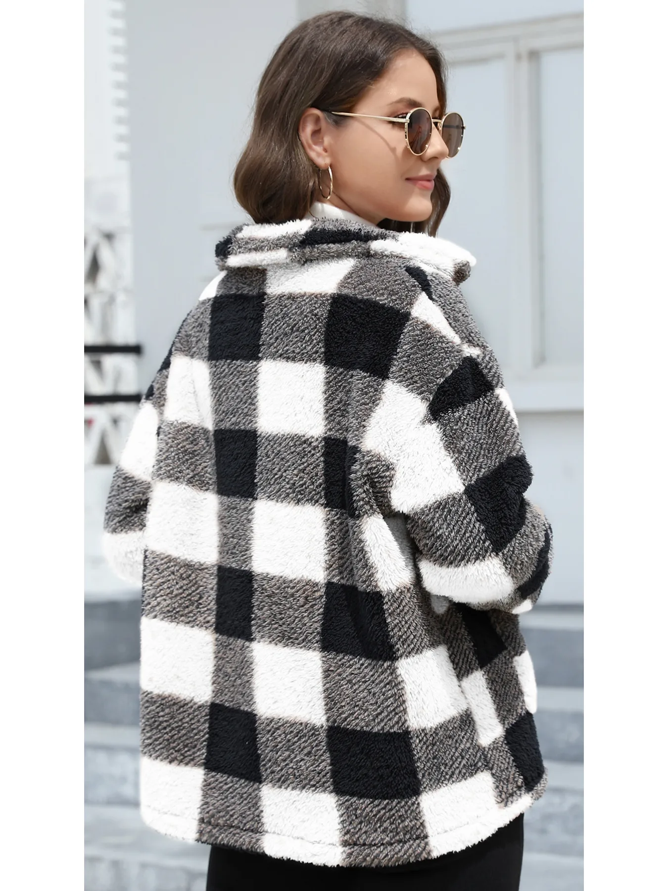Style Women Plaid Plush Coat Patch Pocket Versatile Long Sleeve Winter Fashion Casual Jacket display picture 10