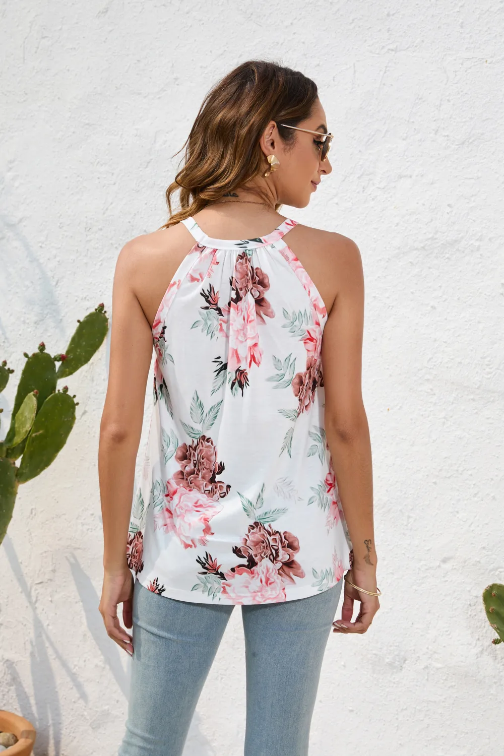Spring And Summer Women's Clothing Loose-Fitting Casual T-shirt Women's Round Neck Sleeveless Commuter Lace Top display picture 7