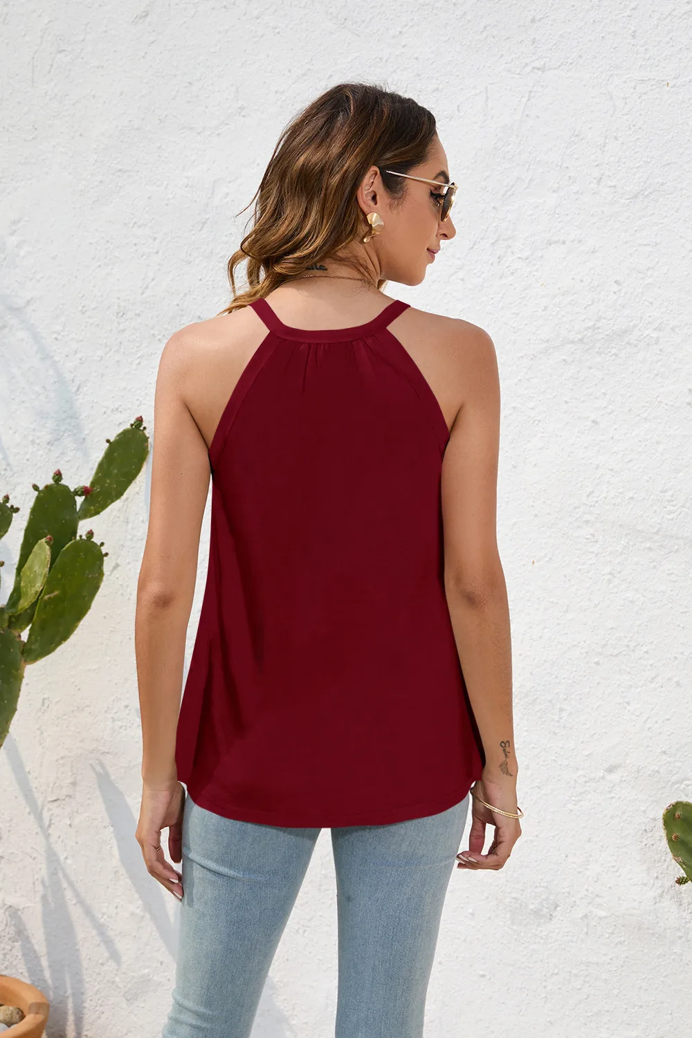 Spring And Summer Women's Clothing Loose-Fitting Casual T-shirt Women's Round Neck Sleeveless Commuter Lace Top display picture 12