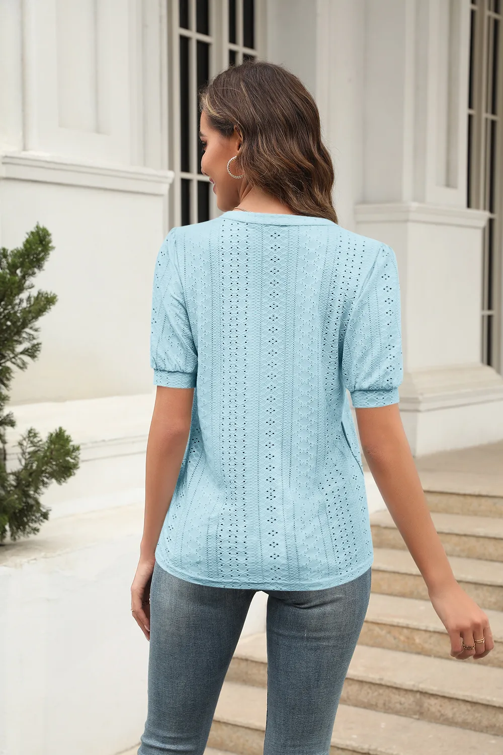 Summer Casual V-neck Solid Color Hollow Puff Sleeve Loose T-shirt display picture 6