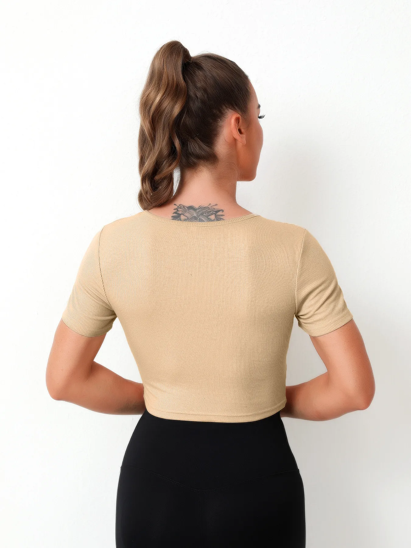 Sexy Sweet And Spicy Style V-neck Knitted T-shirt Lace-up Navel-Exposed Design Short Sleeve Top display picture 7