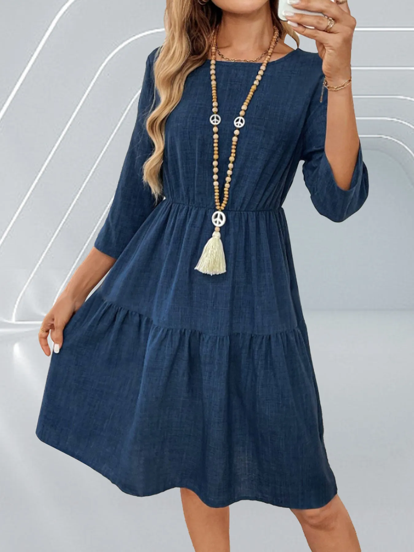 Spring And Summer New Women's Tight Waist 3/4 Sleeve Round Neck Dress display picture 3