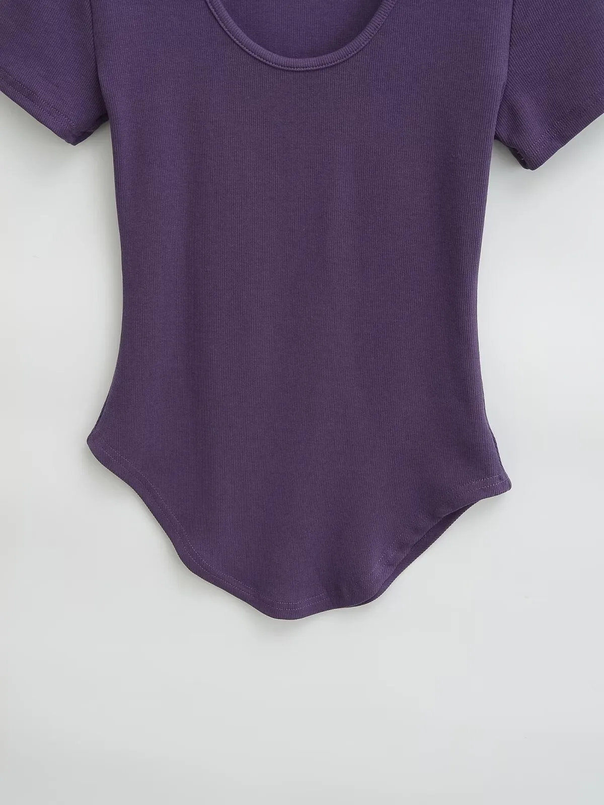 Women's Clothing Hot Sale At  Sexy Hot Girl Style U-Neck Ant Waist Short Sleeve T-shirt display picture 8