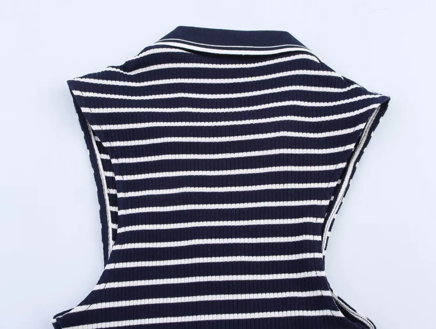 Women's Clothing Ins Internet Hot Fashion All-Match Rib Sleeveless Polo Collar Knitted Vest Top display picture 16