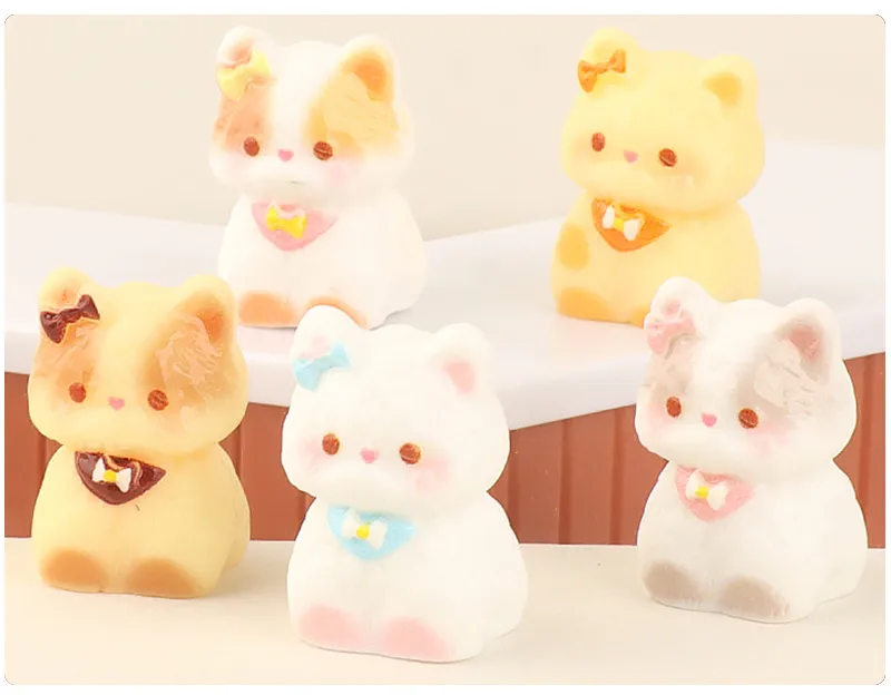 Cartoon Cute Kitty DIY Ornaments Micro Landscape Ornaments Gardening Decorative Resin Crafts Desktop Small Ornaments display picture 4