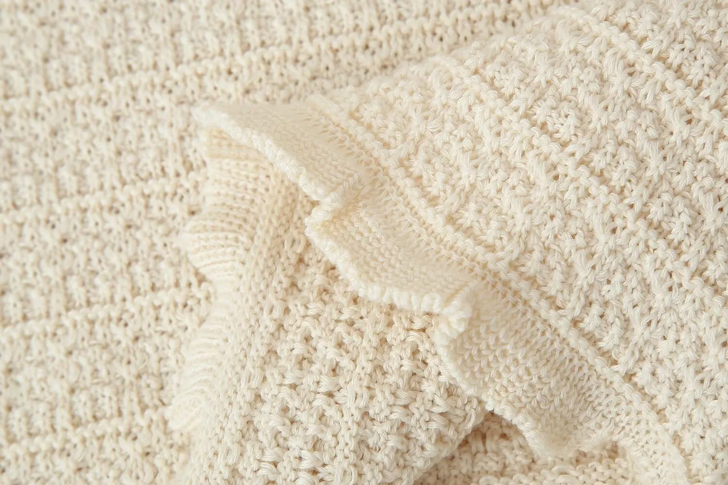 Exclusive For   Women's Clothing  Ins Popular Knitted Coat Tank-Top Stitching Hem Skirt display picture 27