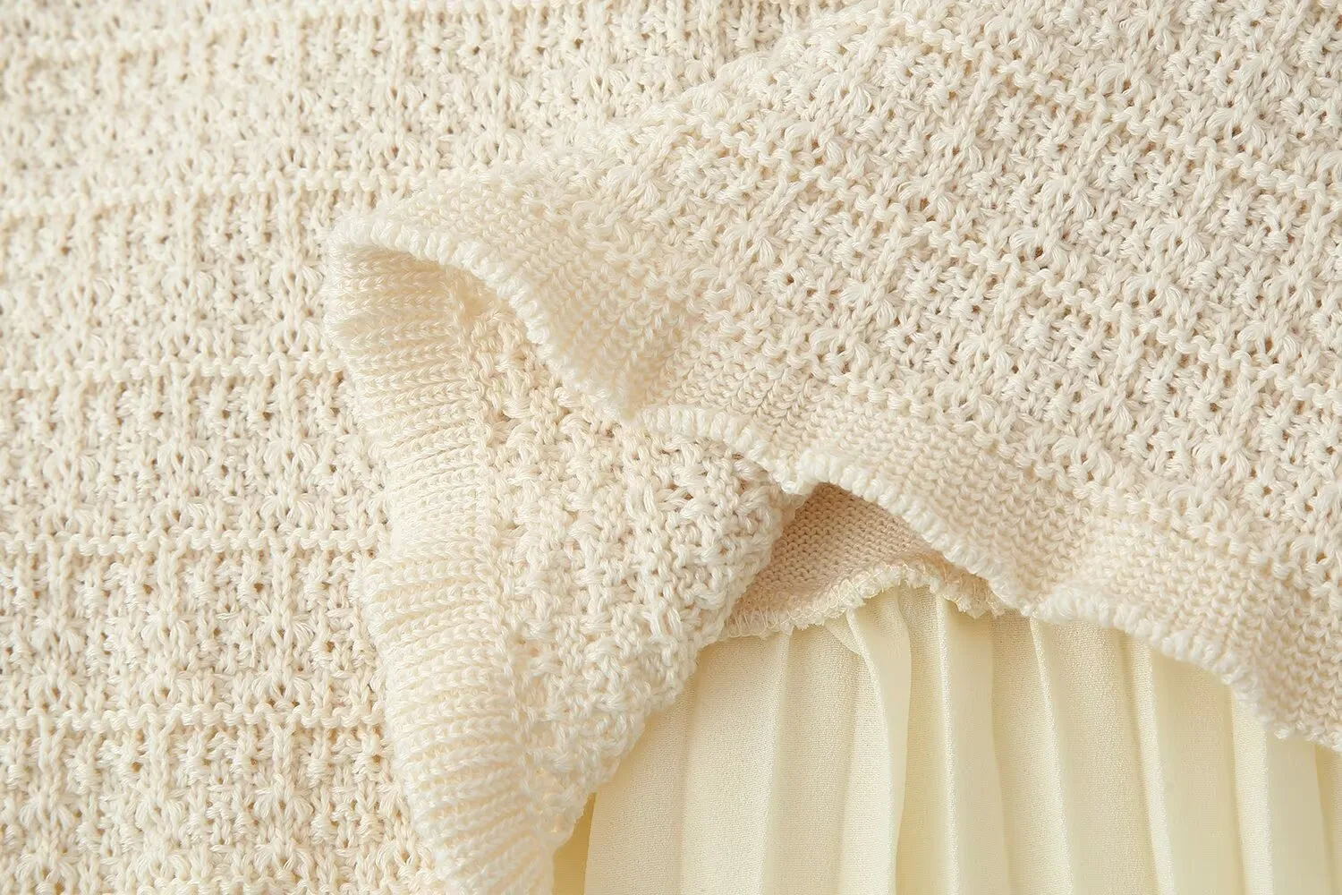 Exclusive For   Women's Clothing  Ins Popular Knitted Coat Tank-Top Stitching Hem Skirt display picture 34