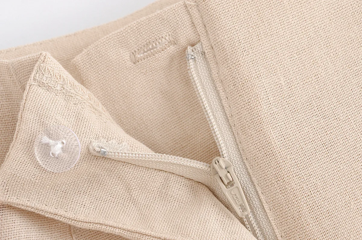 Fashionable Frayed Hem Vest Casual Summer Outfit Women's Pure Color Leisure Set Stylish New Style No Sleeve Top display picture 7