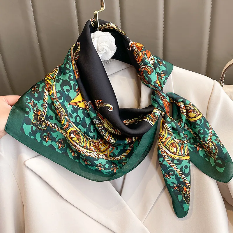 Women's Simple Style Classic Style Leopard Polyester Printing Silk Scarf display picture 2