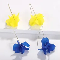 Lady Flower Earrings main image 4