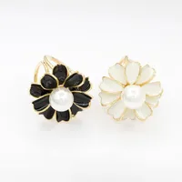Ethnic Style Geometric Alloy Diamond Artificial Gemstones Women's Brooches main image 3