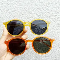 Retro Resin Women's Sunglasses main image 2