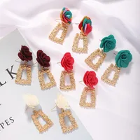 Exaggerated Simple Geometric Alloy Earrings main image 3