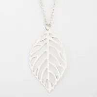 Retro Metal Hollow Leaf Necklace main image 3
