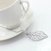 Retro Metal Hollow Leaf Necklace main image 4