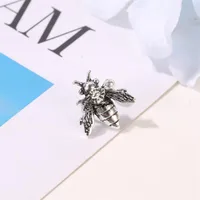 New Fashion Retro Distressed Metal Bee Earrings U-shaped Single Insect Ear Bone Clip main image 4