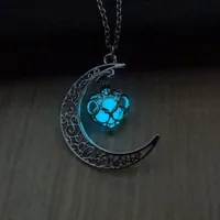 Hot Selling Hollow Moon Heart-shaped Luminous Christmas Alloy Clavicle Chain main image 2